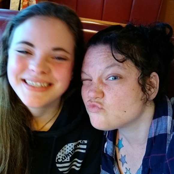 Meet your Posher, Grace i make and sell jewelry - Picture 3 of 8